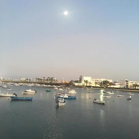 Casa Pescado, Madera Y Sol * Arrecife (Lanzarote)
