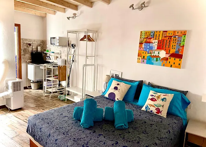 Casa Pescado, Madera Y Sol * Arrecife (Lanzarote)